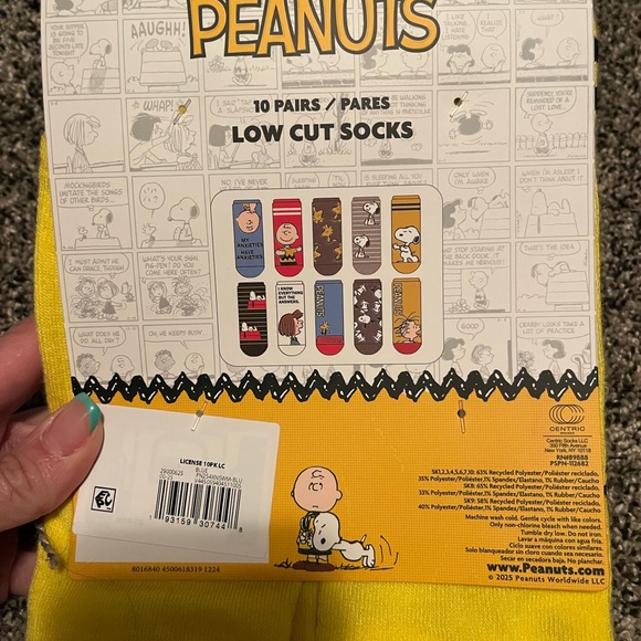 Peanuts socks - Picture 2 of 3
